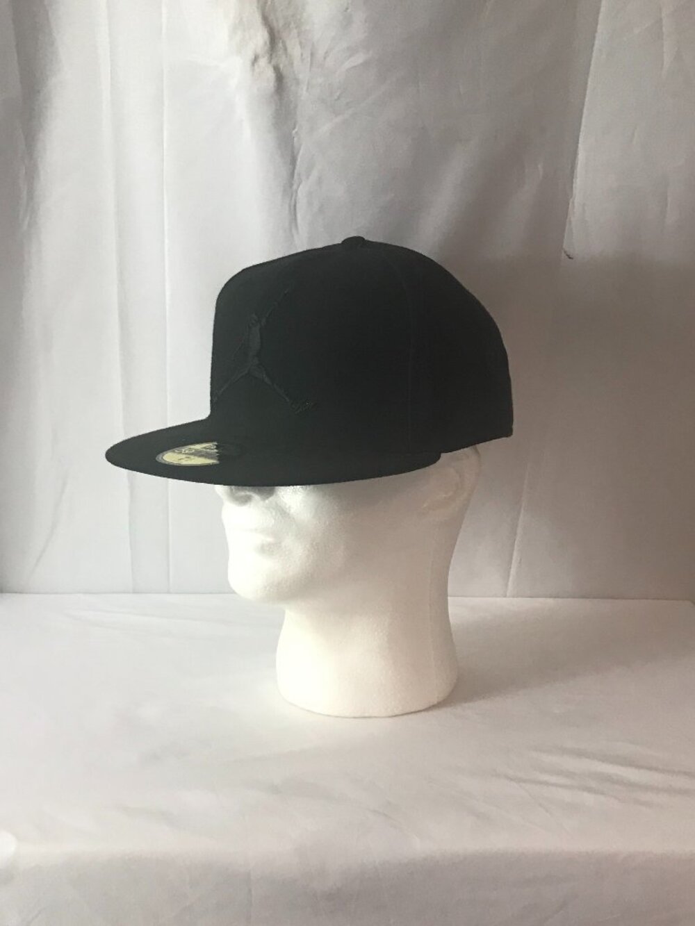 Jordan Flat Bill Size 7 3/4 Solid Black Activewear Athletic Sport Cut Hat/Cap